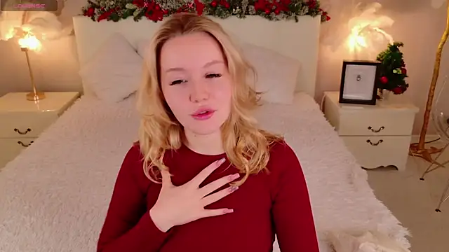 Snapshot of AliceMorr chatting on 13, 12, 2024 AliceMorr online show from 13, 12, 2024