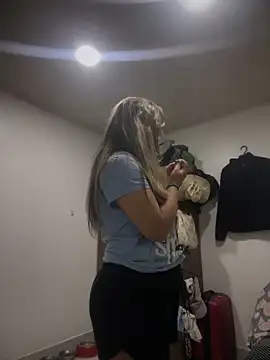 Snapshot of Khalyk_G chatting on 23, 9, 2025 Khalyk G online show from 23, 9, 2025