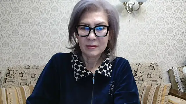 Elegant00Lady online show from 15, 10, 2025