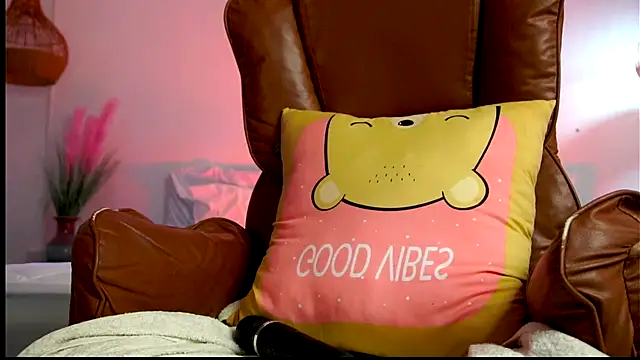 Avrilmoon online show from 6, 1, 2026