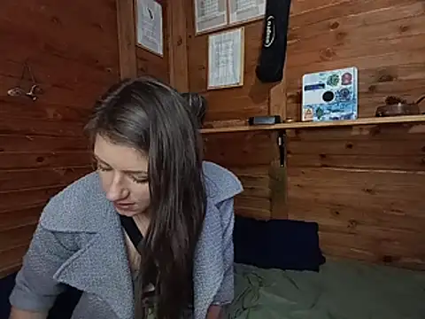 Snapshot of Missmesexycouple69 chatting on 15, 5, 2026 Missmesexycouple69 online show from 15, 5, 2026