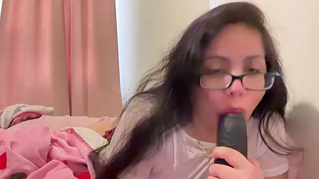 Snapshot of Babygirl_katalina chatting on 31, 3, 2026 Babygirl katalina online show from 31, 3, 2026