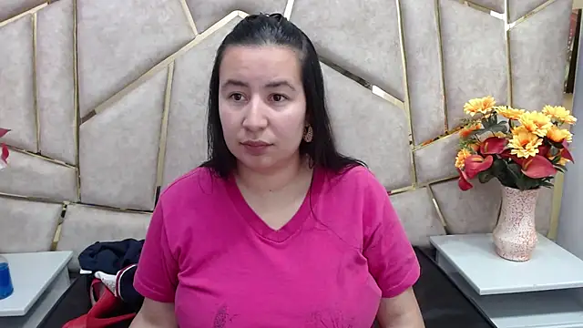 NaomyPrinces online show from 28, 1, 2025