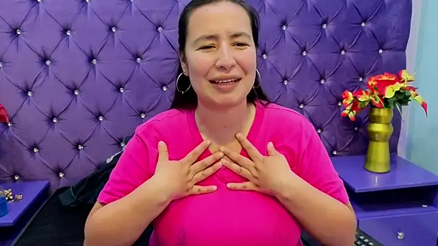 NaomyPrinces online show from 20, 10, 2025