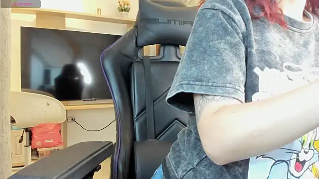 Melany Luv online show from 1, 4, 2026