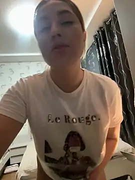 Snapshot of KisssAmmeli chatting on 19, 11, 2025 KisssAmmeli online show from 19, 11, 2025