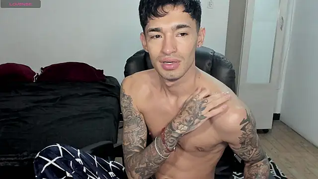 Snapshot of Damon__333 chatting on 16, 2, 2026 Damon 333 online show from 16, 2, 2026