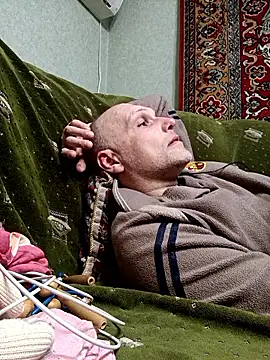 Pineapple04 online show from 18, 4, 2026