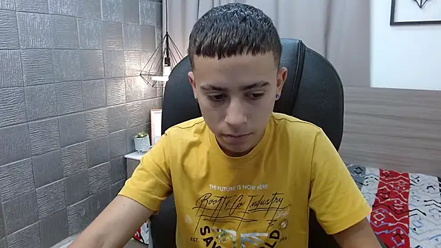 Xavii18 online show from 8, 3, 2025