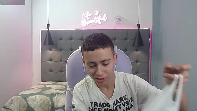 Xavii18 online show from 11, 3, 2025