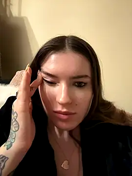 Snapshot of ayeshaskitty chatting on 15, 11, 2025 ayeshaskitty online show from 15, 11, 2025