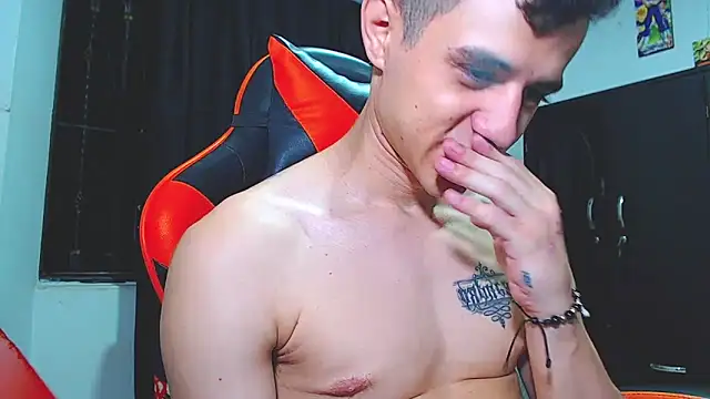 ADAM HOT online show from 15, 4, 2026