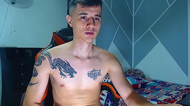 Snapshot of ADAM_HOT chatting on 25, 5, 2026 ADAM HOT online show from 25, 5, 2026