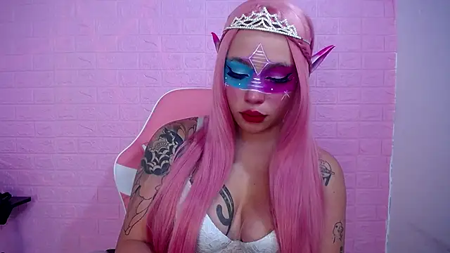 Snapshot of Dominic_Queen chatting on 2, 10, 2025 Dominic Queen online show from 2, 10, 2025