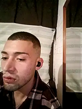 Snapshot of Suggarwhite18CM chatting on 1, 11, 2025 Suggarwhite18CM online show from 1, 11, 2025