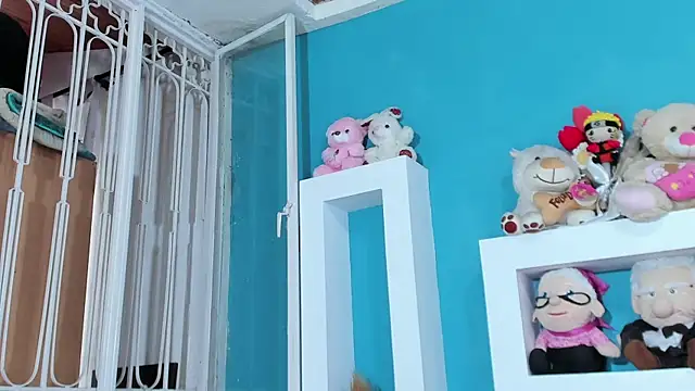 Cuty sexy hot online show from 28, 3, 2026