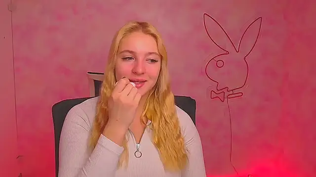 Milka kiss  online show from 8, 12, 2024