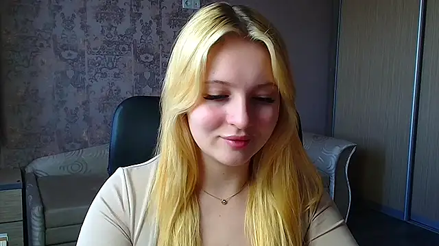 Snapshot of Milka_kiss_ chatting on 5, 5, 2026 Milka kiss online show from 5, 5, 2026