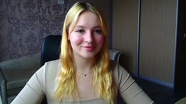 Snapshot of Milka_kiss_ chatting on 18, 5, 2026 Milka kiss online show from 18, 5, 2026