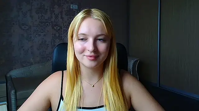 Snapshot of Milka_kiss_ chatting on 3, 6, 2026 Milka kiss online show from 3, 6, 2026