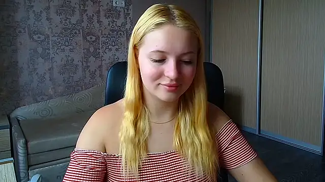 Snapshot of Milka_kiss_ chatting on 6, 6, 2026 Milka kiss online show from 6, 6, 2026