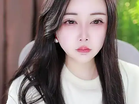 Qiaoqiao  online show from 28, 1, 2025