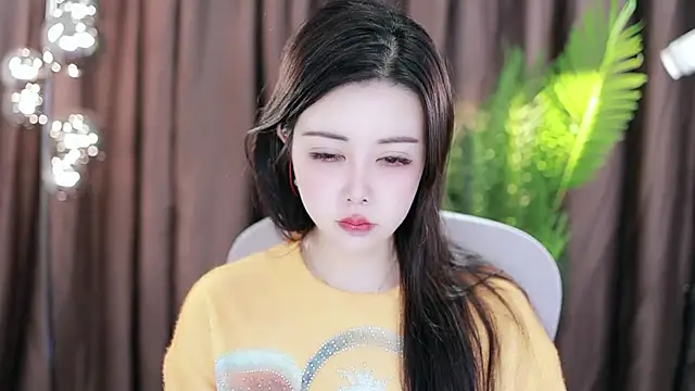 Qiaoqiao  online show from 31, 1, 2025