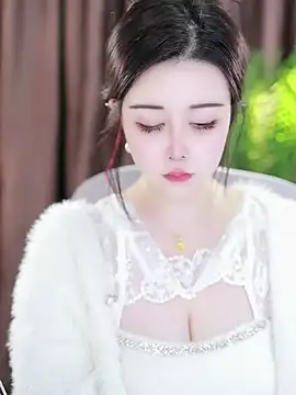 Qiaoqiao  online show from 3, 2, 2025