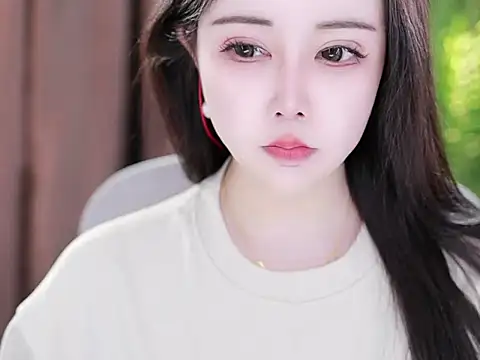 Qiaoqiao  online show from 8, 2, 2025