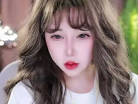 Qiaoqiao  online show from 19, 2, 2025