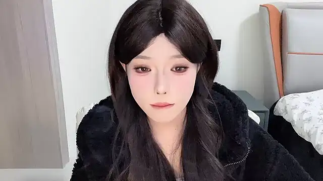 Q-ing online show from 22, 2, 2025