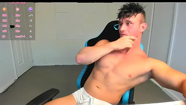 Snapshot of _DownUnderFit_ chatting on 22, 3, 2025 DownUnderFit online show from 22, 3, 2025