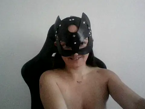 Snapshot of MaxWellas6 chatting on 24, 6, 2026 MaxWellas6 online show from 24, 6, 2026