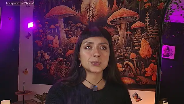 6Briela9  online show from 15, 4, 2026