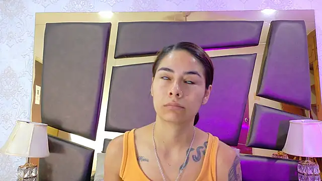 NicoleEsposito online show from 21, 10, 2025