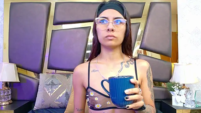 NicoleEsposito online show from 7, 1, 2026