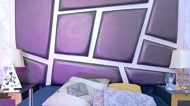 Snapshot of NicoleEsposito chatting on 27, 5, 2026 NicoleEsposito online show from 27, 5, 2026