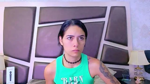 Snapshot of NicoleEsposito chatting on 18, 6, 2026 NicoleEsposito online show from 18, 6, 2026