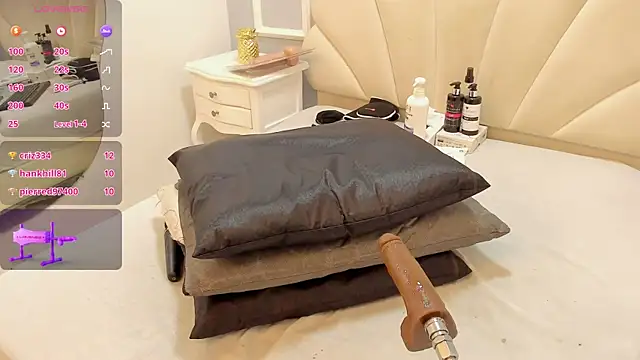 Maddyjohnsonn online show from 15, 12, 2024