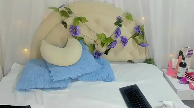 Snapshot of brithany_rousee chatting on 6, 1, 2025 brithany rousee online show from 6, 1, 2025