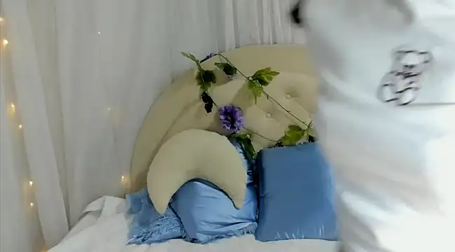 Snapshot of brithany_rousee chatting on 10, 1, 2025 brithany rousee online show from 10, 1, 2025