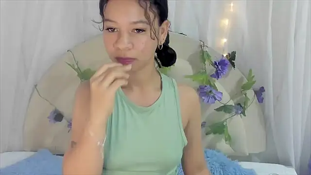 Snapshot of brithany_rousee chatting on 24, 1, 2025 brithany rousee online show from 24, 1, 2025