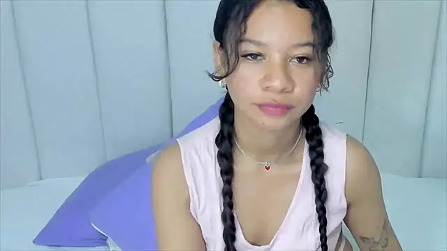 Snapshot of brithany_rousee chatting on 13, 2, 2025 brithany rousee online show from 13, 2, 2025