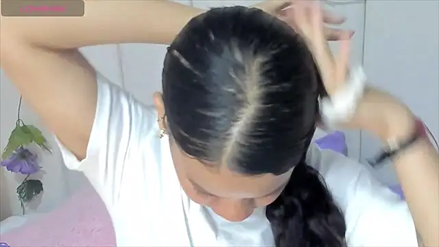 Snapshot of brithany_rousee chatting on 5, 3, 2025 brithany rousee online show from 5, 3, 2025