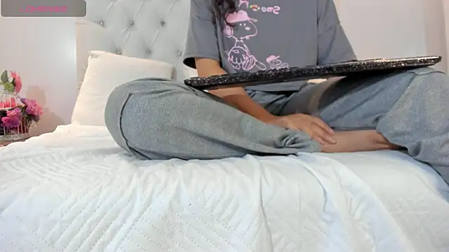 Snapshot of brithany_rousee chatting on 10, 9, 2025 brithany rousee online show from 10, 9, 2025