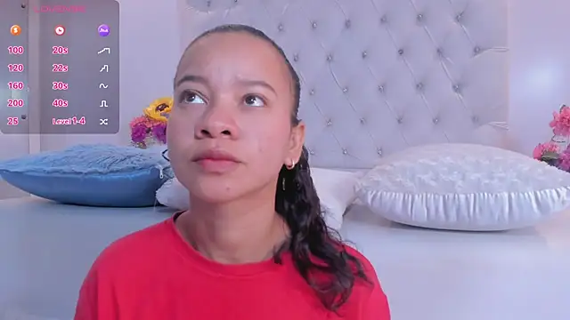 Snapshot of brithany_rousee chatting on 8, 10, 2025 brithany rousee online show from 8, 10, 2025