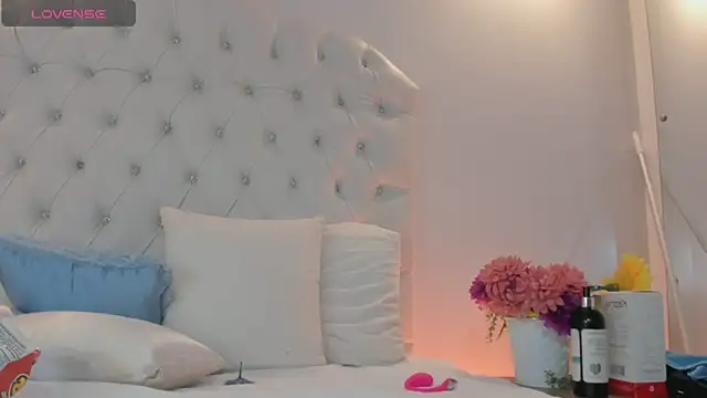 Snapshot of brithany_rousee chatting on 29, 10, 2025 brithany rousee online show from 29, 10, 2025