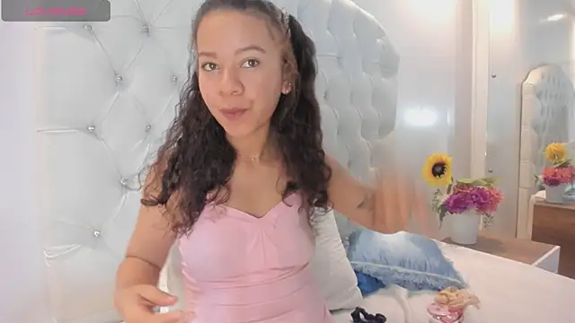 Snapshot of brithany_rousee chatting on 13, 11, 2025 brithany rousee online show from 13, 11, 2025