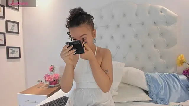 Snapshot of brithany_rousee chatting on 15, 11, 2025 brithany rousee online show from 15, 11, 2025