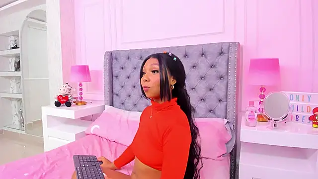 HaileeRoberts online show from 1, 2, 2025